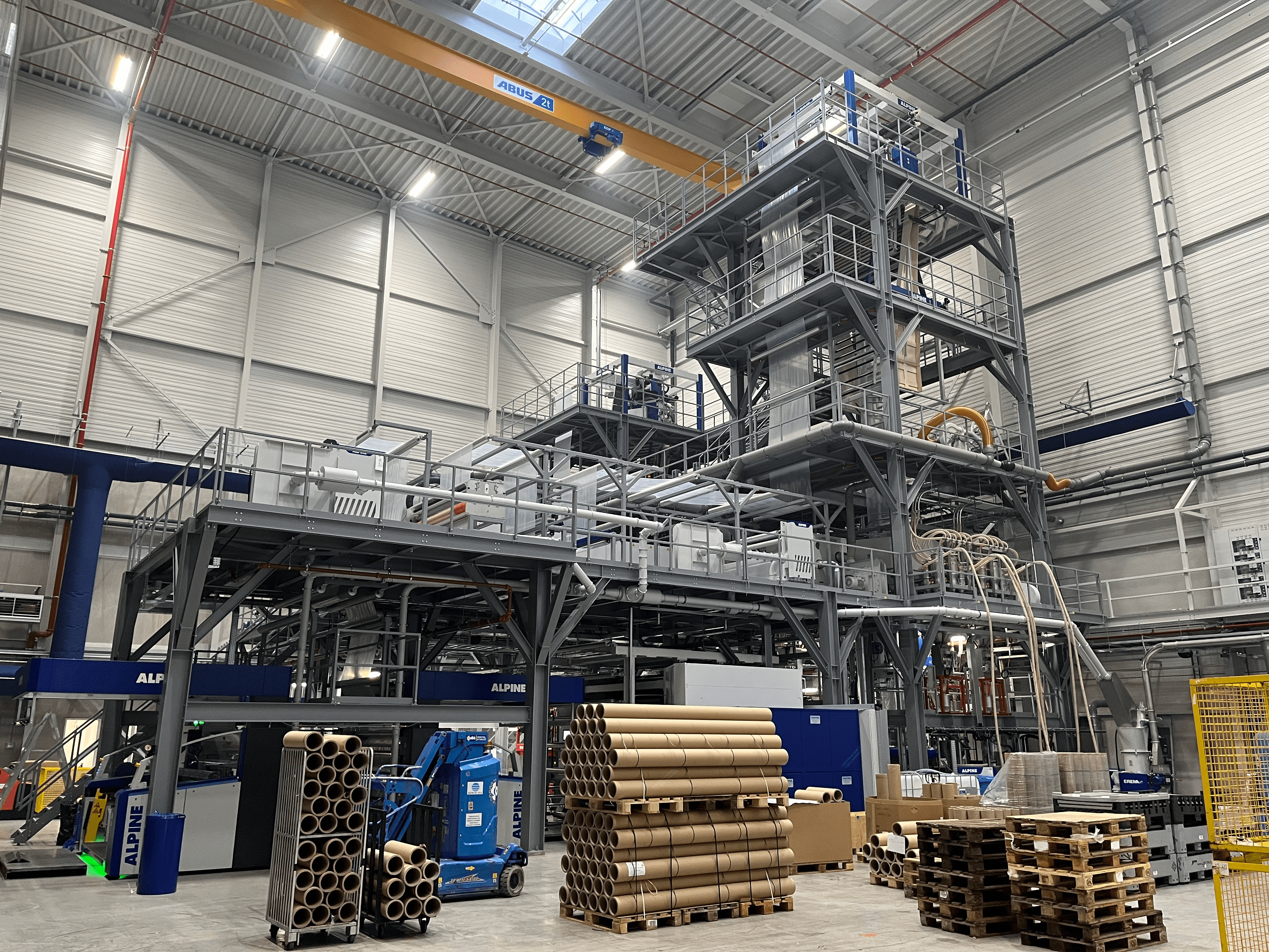 The 2.6m wide Vetaphone corona stations fitted to the new Hosokawa Alpine extruders at Oerlemans are VE2C-A models with a 2 x 10KW capacity for treating both sides of the web independently, and with different power settings.
